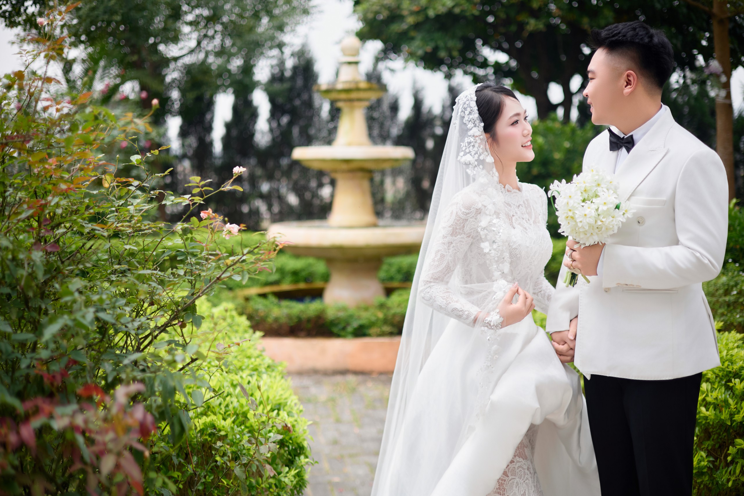 Thư mời tiệc cưới Hà Thi ♥ Hồng Duyên