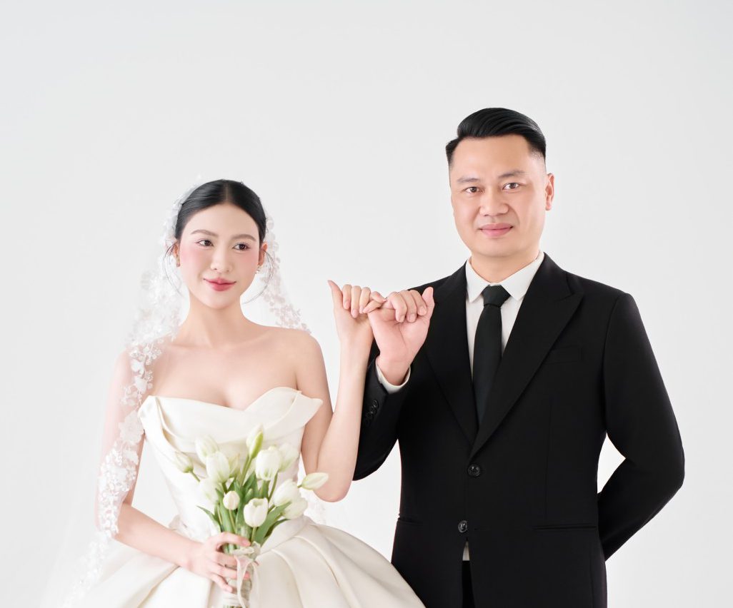 Thư mời tiệc cưới Thái Huấn ♥ Ngọc Huyền